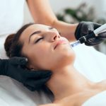 Microneedling: Η Επαναστατική Τεχνική για Αναζωογόνηση της Επιδερμίδας!